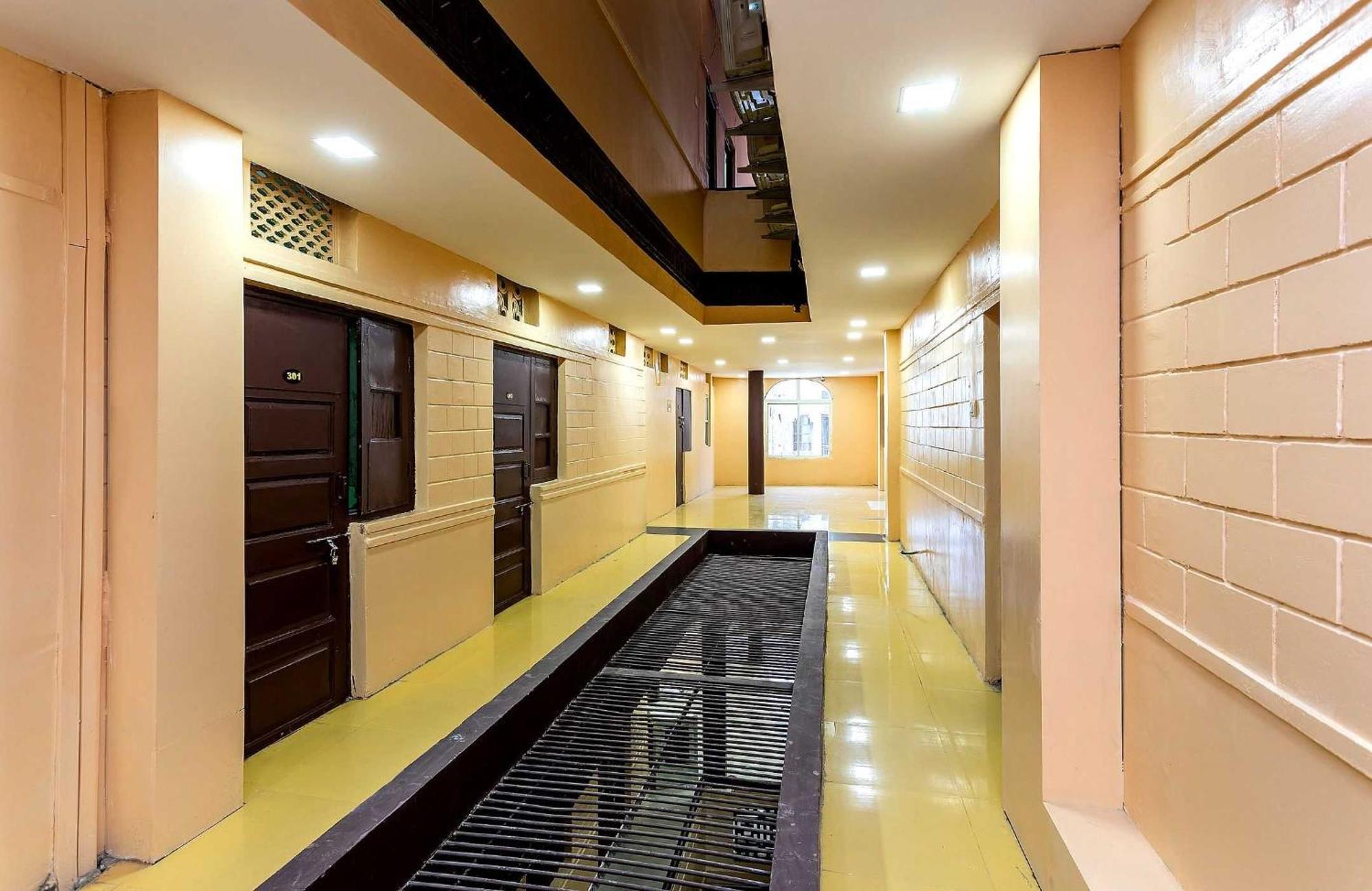 Spot On Hotel Sawera Ιντόρ Εξωτερικό φωτογραφία